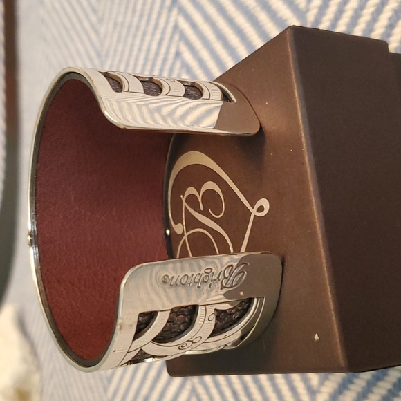 Brighton cuff bracelet - Picture 3 of 9